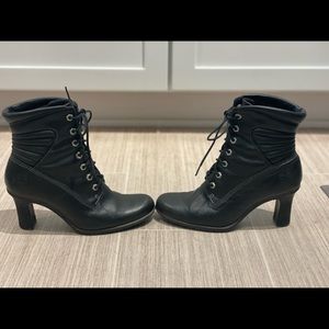 Timberland heeled boots 7.5